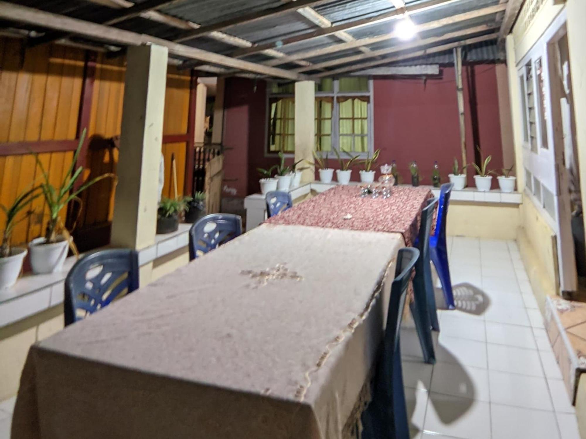 Bunaken Guesthouse Esterno foto